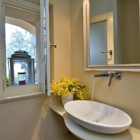 Il Mirto Nel Borgo Santa Chiara 度假居